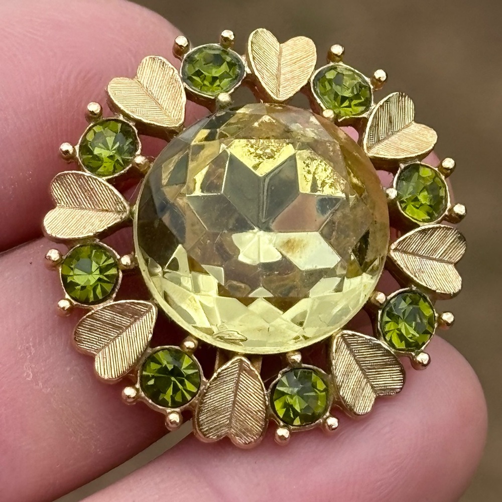 Vintage Avon Brilliant Rhinestone Pin/Pendant